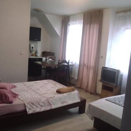 Apartment Ivaylo Varna Exterior foto